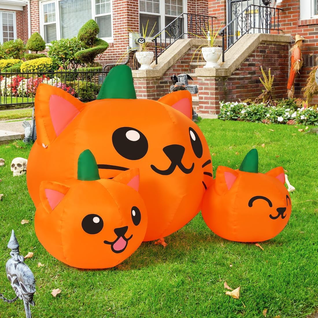 COMIN Halloween Inflatable 5 FT Long Three Pumpkin Cat Head Combo with Built-in LEDs, Blow Up Yard Decoration for Holiday Party Indoor, Outdoor, Yard, Garden, Lawn