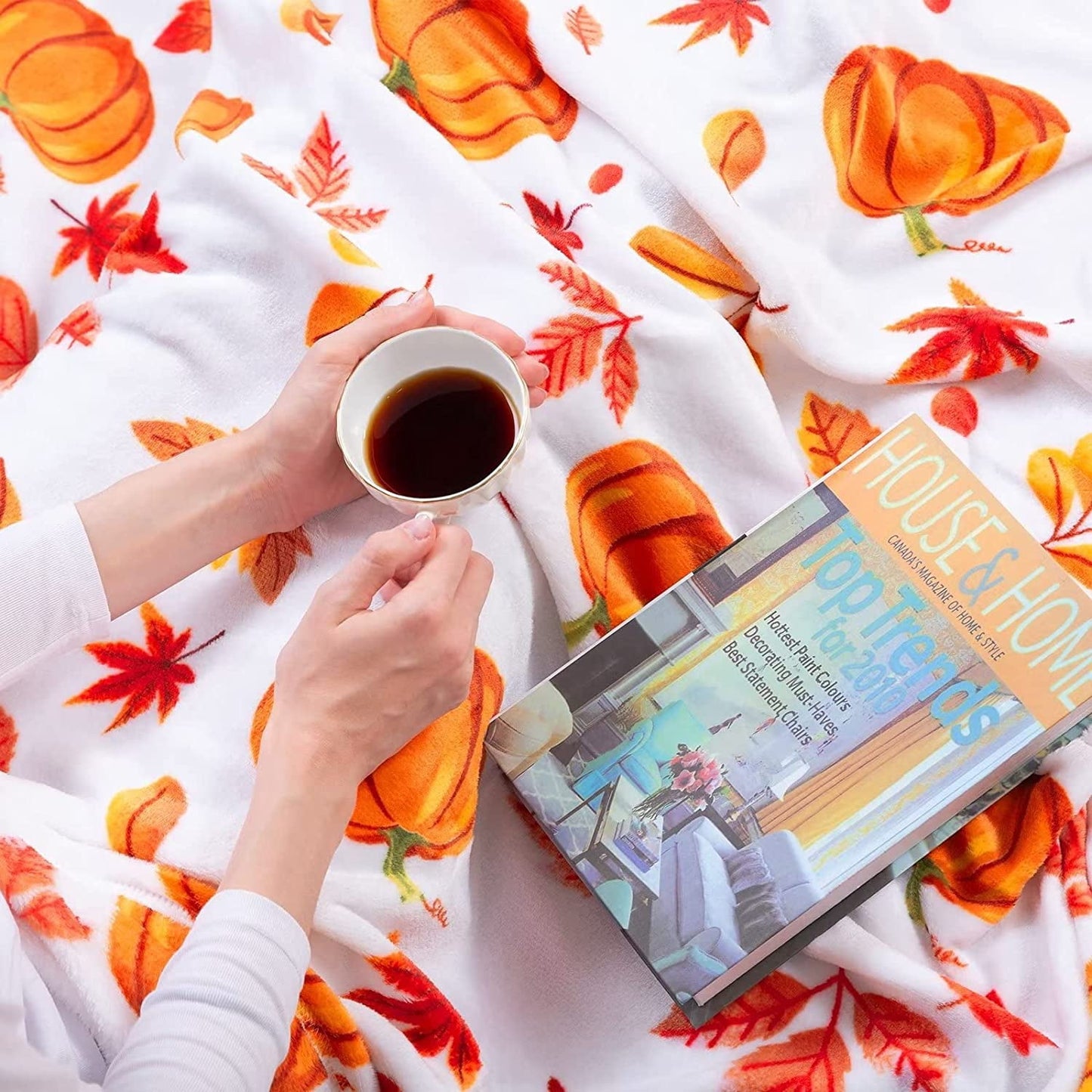 Fall Throw Blanket, Halloween Pumpkin Autumn Plush Fall Decor Fleece Fuzzy Picnic Throw Blanket for Couch Sofa Chairs, Cute Holiday Orange Leaf Blankets and Throws for Home (50" x 60")