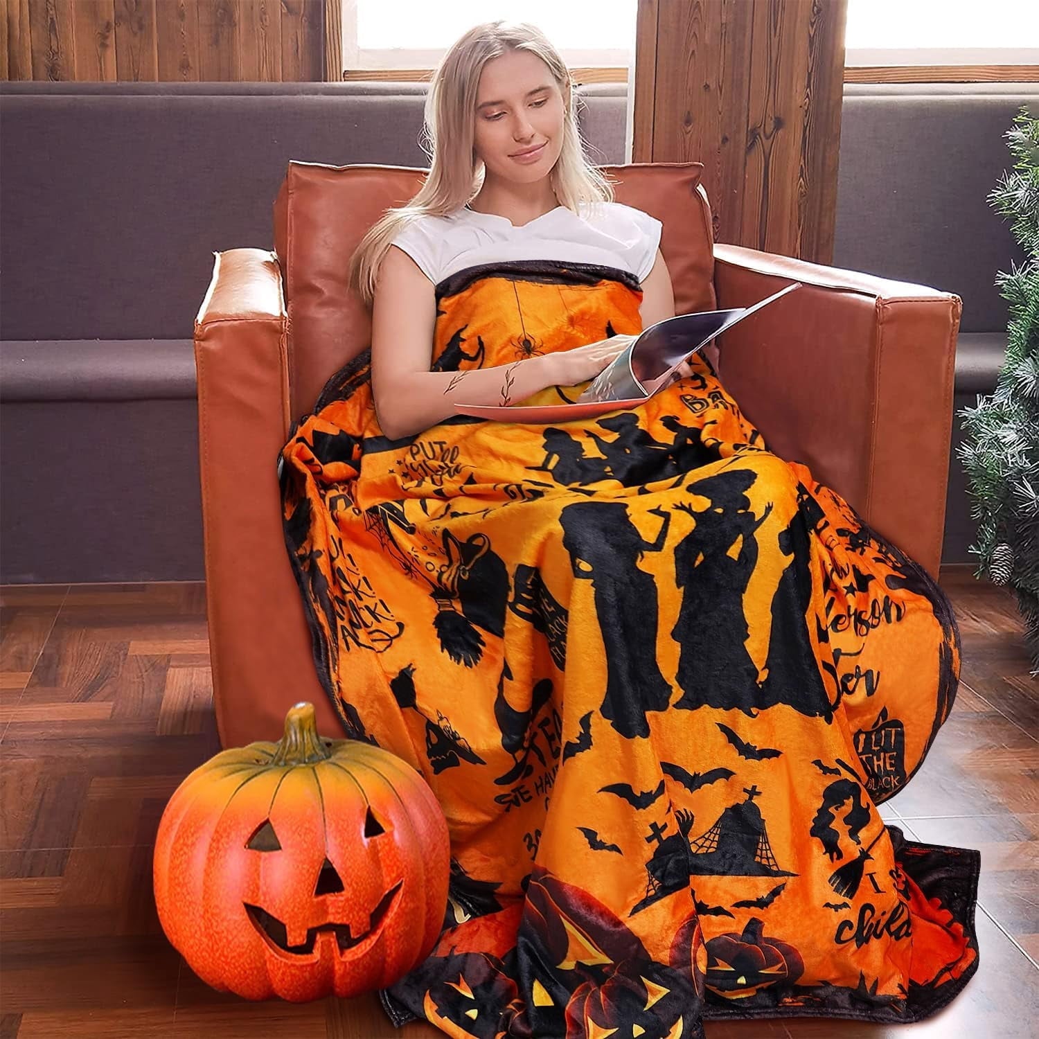 Witch Blanket Halloween Throw Blankets for Women Witch Flannel Fleece Blankets for Couch Sofa Bed Chair Decor Halloween Decorations Blanket