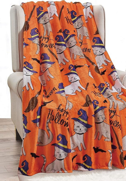 Elegant Comfort Lightweight Throw Blanket- Halloween Themed, Soft, and Plush- Throw Blankets, Perfect for Lounging this Spooky Season, 50 x 60 inches, Halloween Cats, Throw Blanket