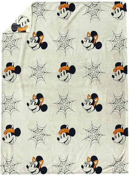 Minnie and Mickey Trick or Treat Halloween Holiday Throw Blanket, 60 x 70